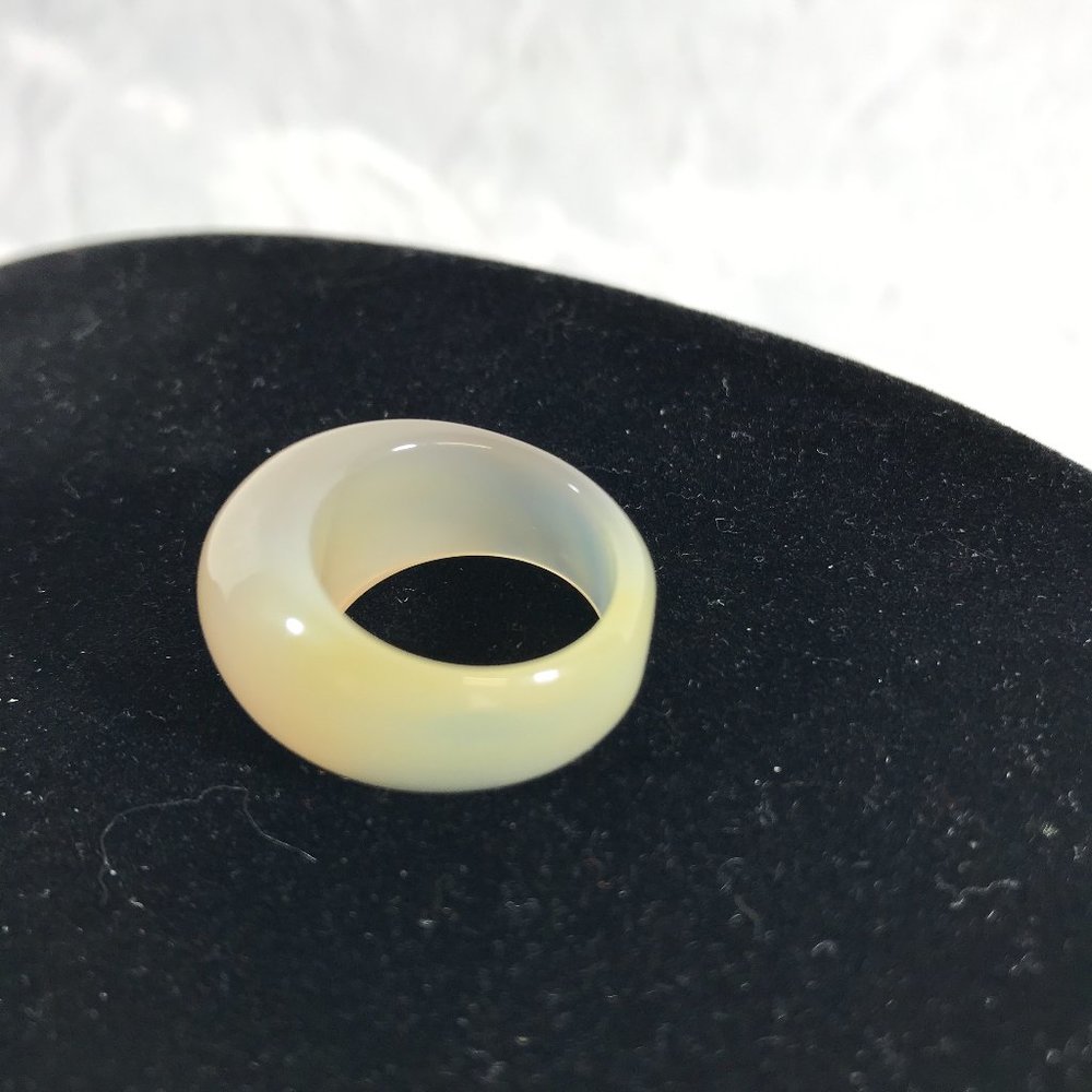 Natural Tan Agate Dome Gemstone Ring - Picture 2 of 6